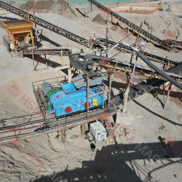 出料3mm對(duì)輥破碎機(jī) 出料3mm對(duì)輥破碎機(jī)